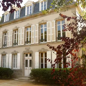 Maison De La Garenne&spa Couette-café Vannes