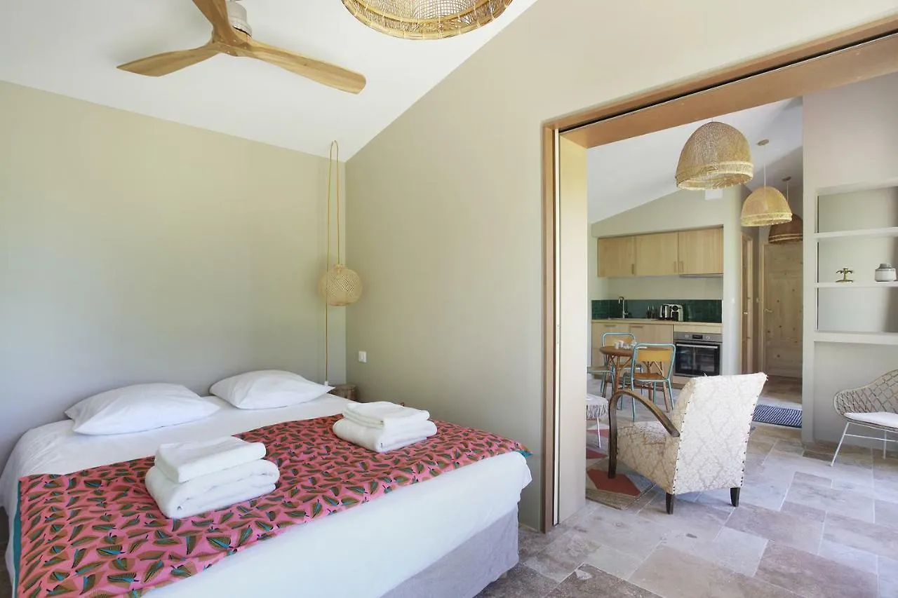 Hotel Domaine Les Petites Vaines à Goult